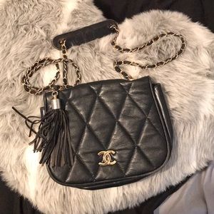 Chanel quilted crossbody vintage